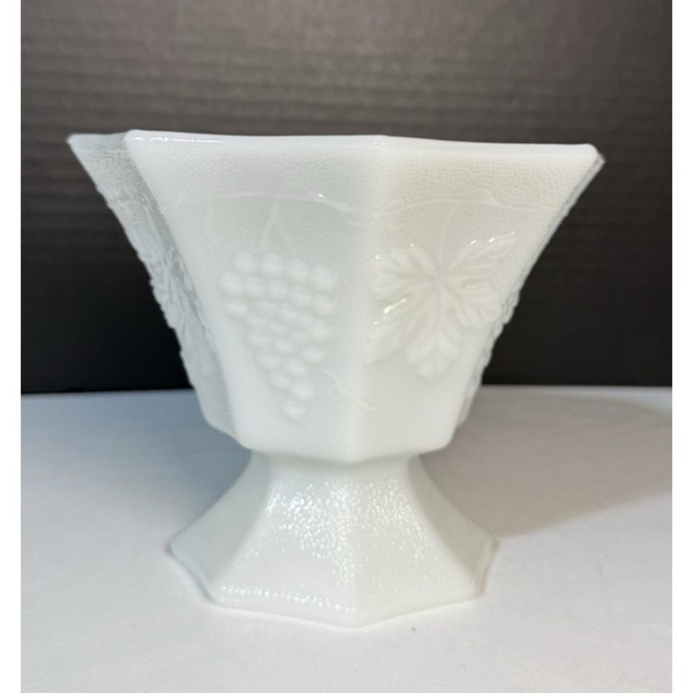 Vintage Anchor Hocking Milk Glass Pedestal Candy Dish Harvest Grape Pattern 5"H